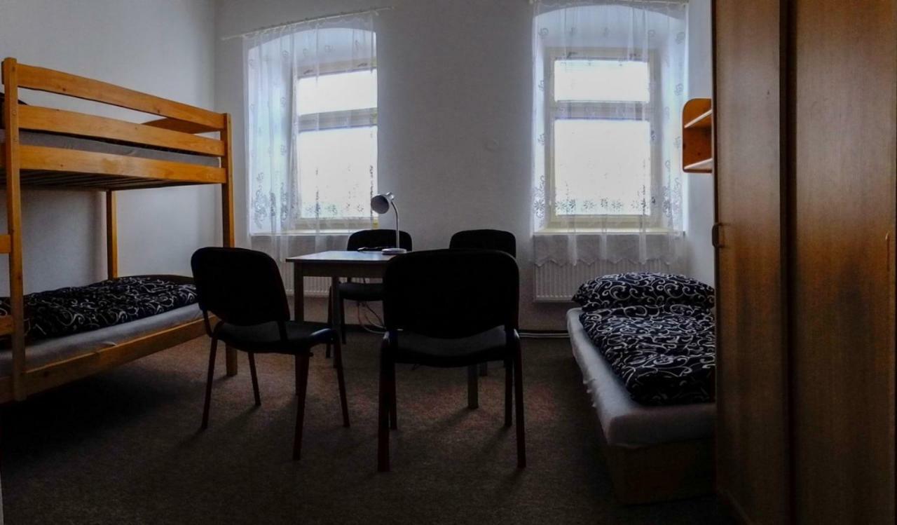 Hostel Kasperske Hory Ngoại thất bức ảnh
