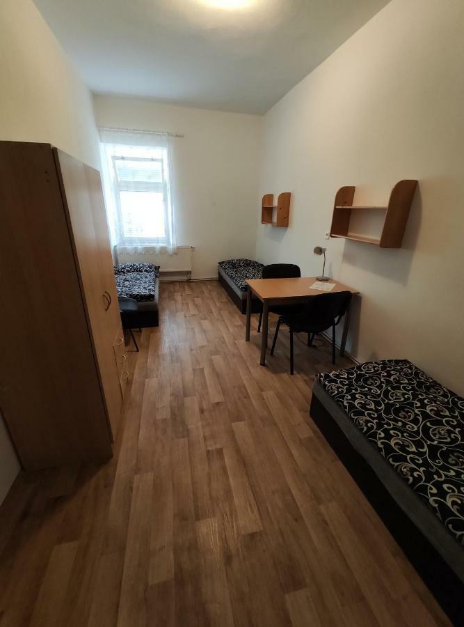 Hostel Kasperske Hory Ngoại thất bức ảnh