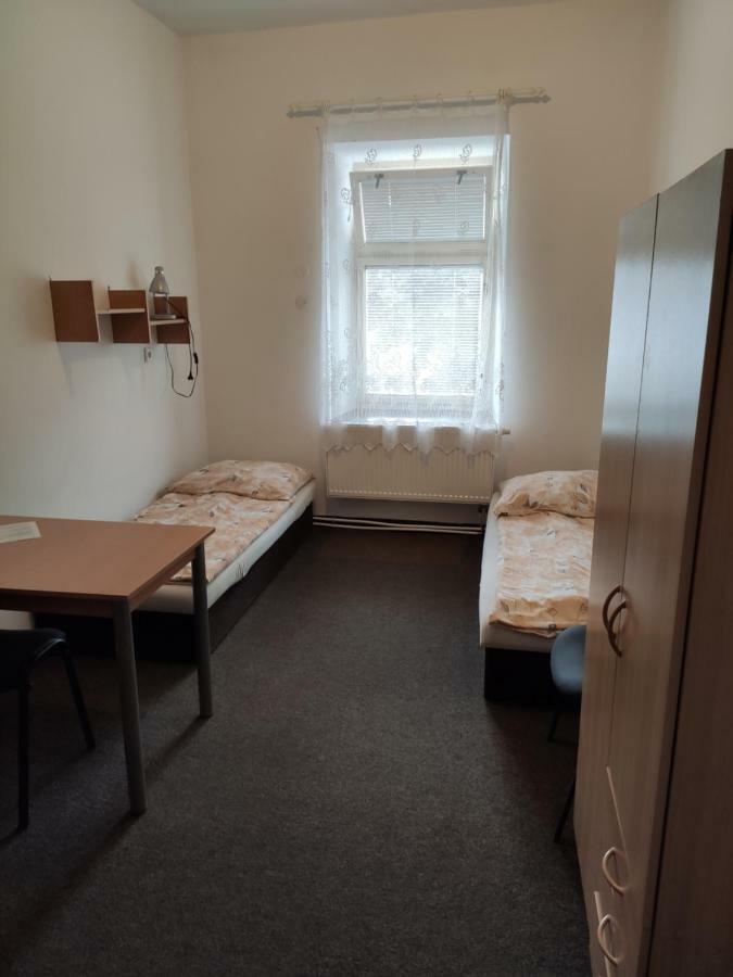 Hostel Kasperske Hory Ngoại thất bức ảnh