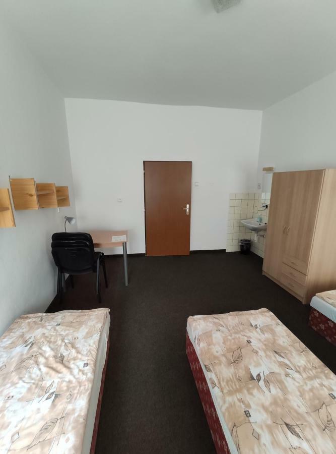 Hostel Kasperske Hory Ngoại thất bức ảnh