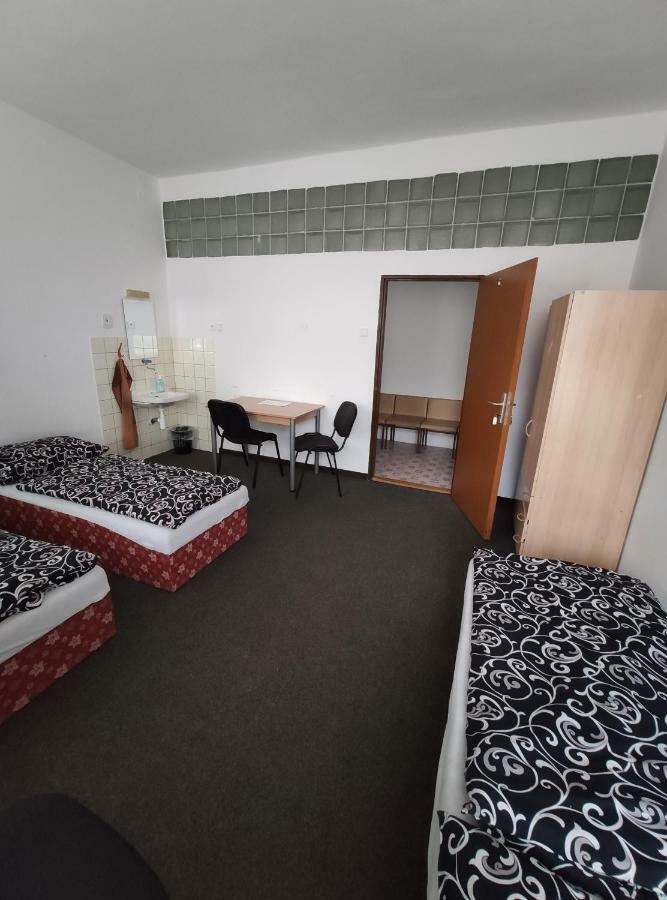 Hostel Kasperske Hory Ngoại thất bức ảnh