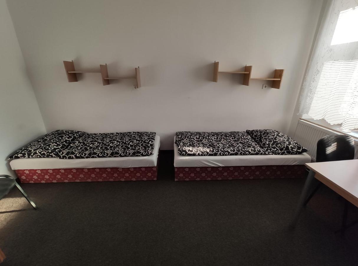 Hostel Kasperske Hory Ngoại thất bức ảnh